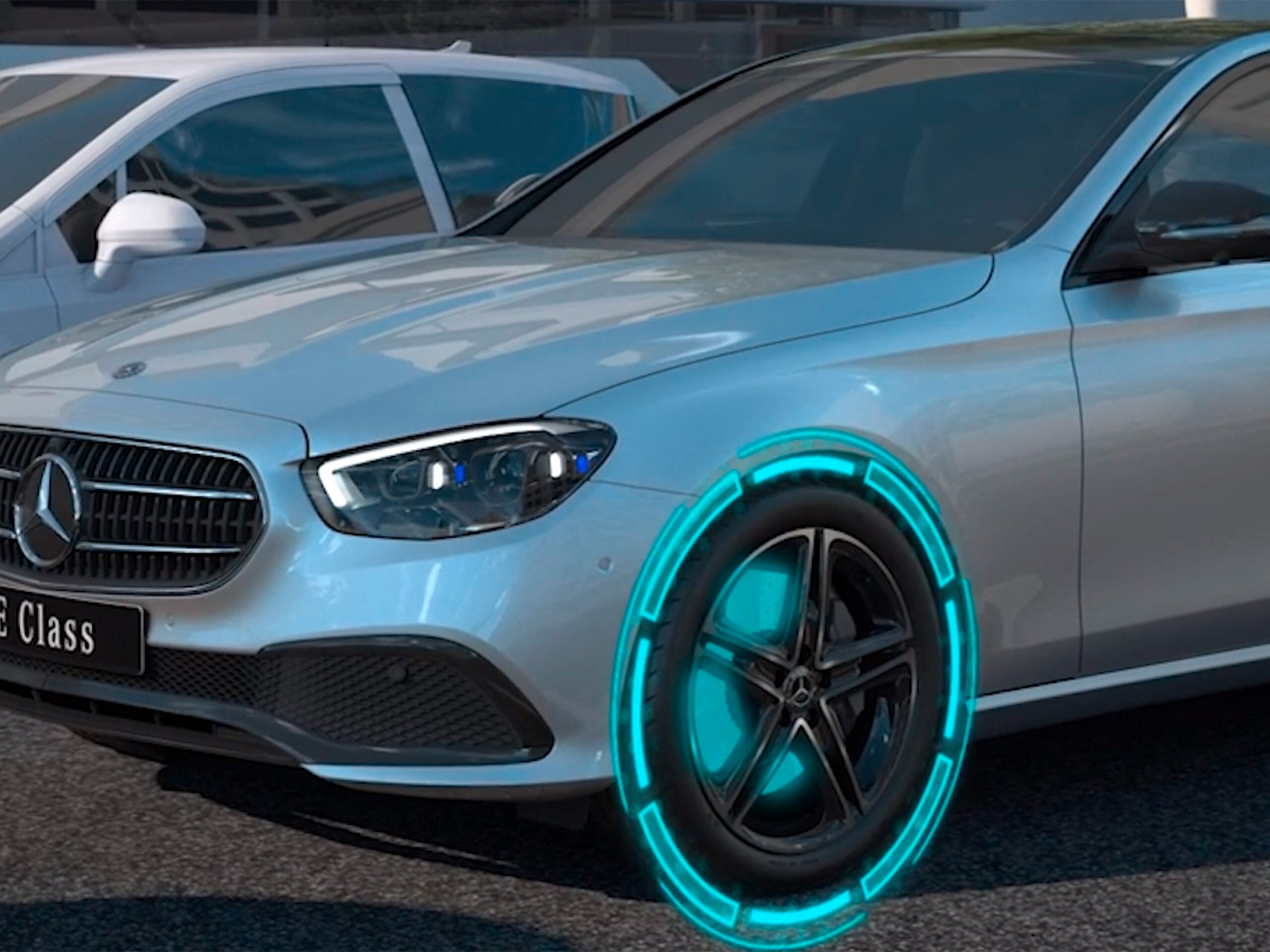 The video illustrates the function of PRE-SAFE® PLUS in the Mercedes-Benz CLS Coupé.